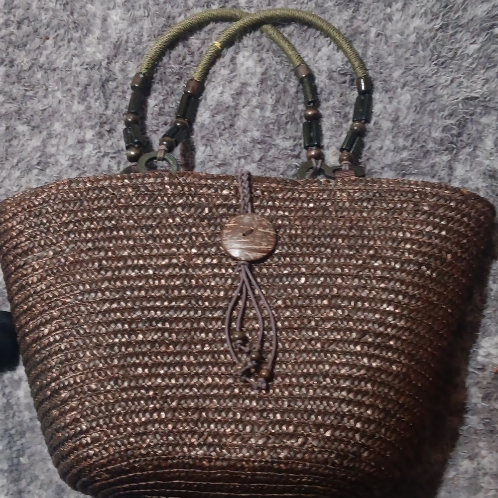 White stag straw bag